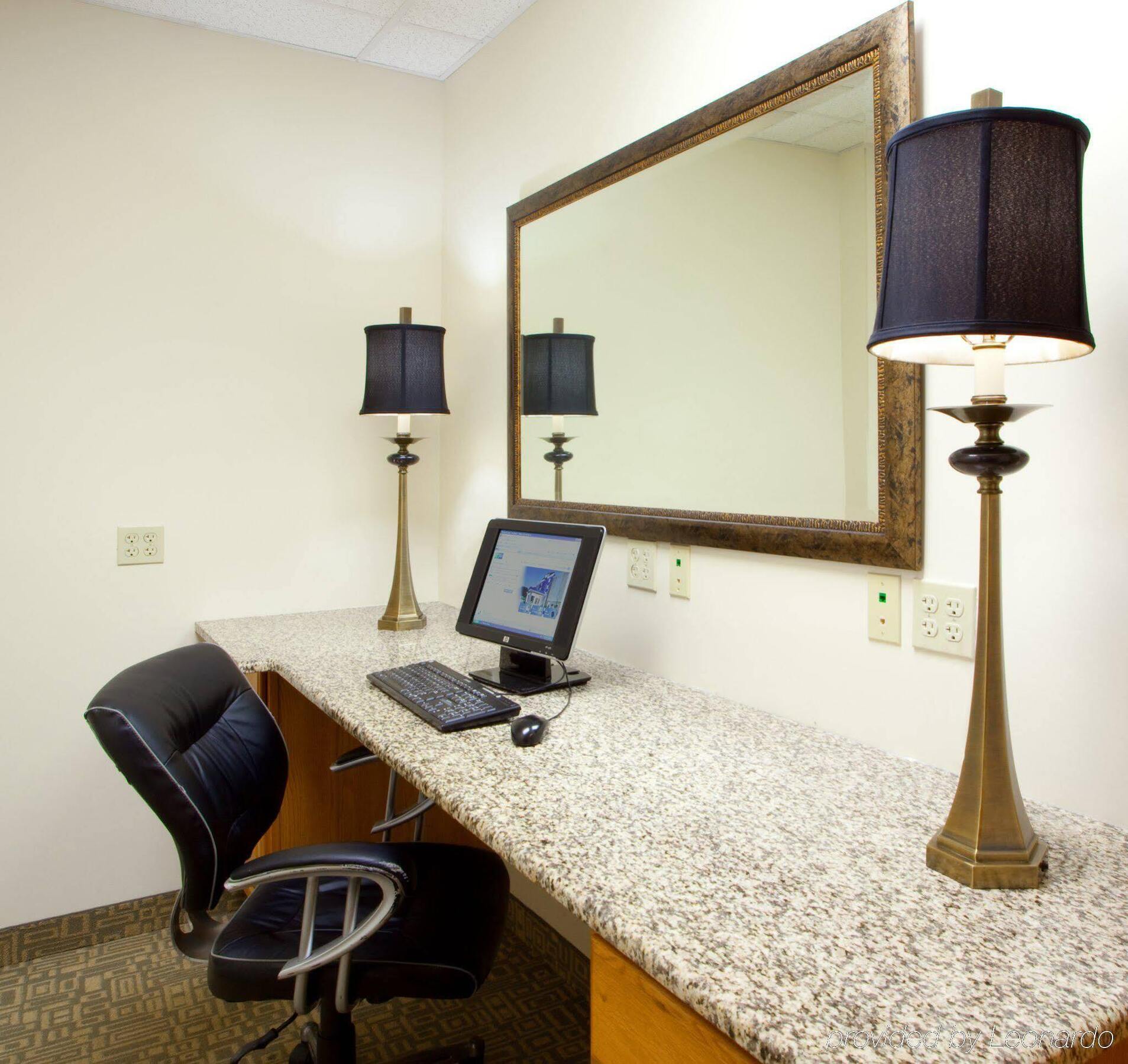 Holiday Inn Express Dumfries-Quantico By Ihg Ngoại thất bức ảnh